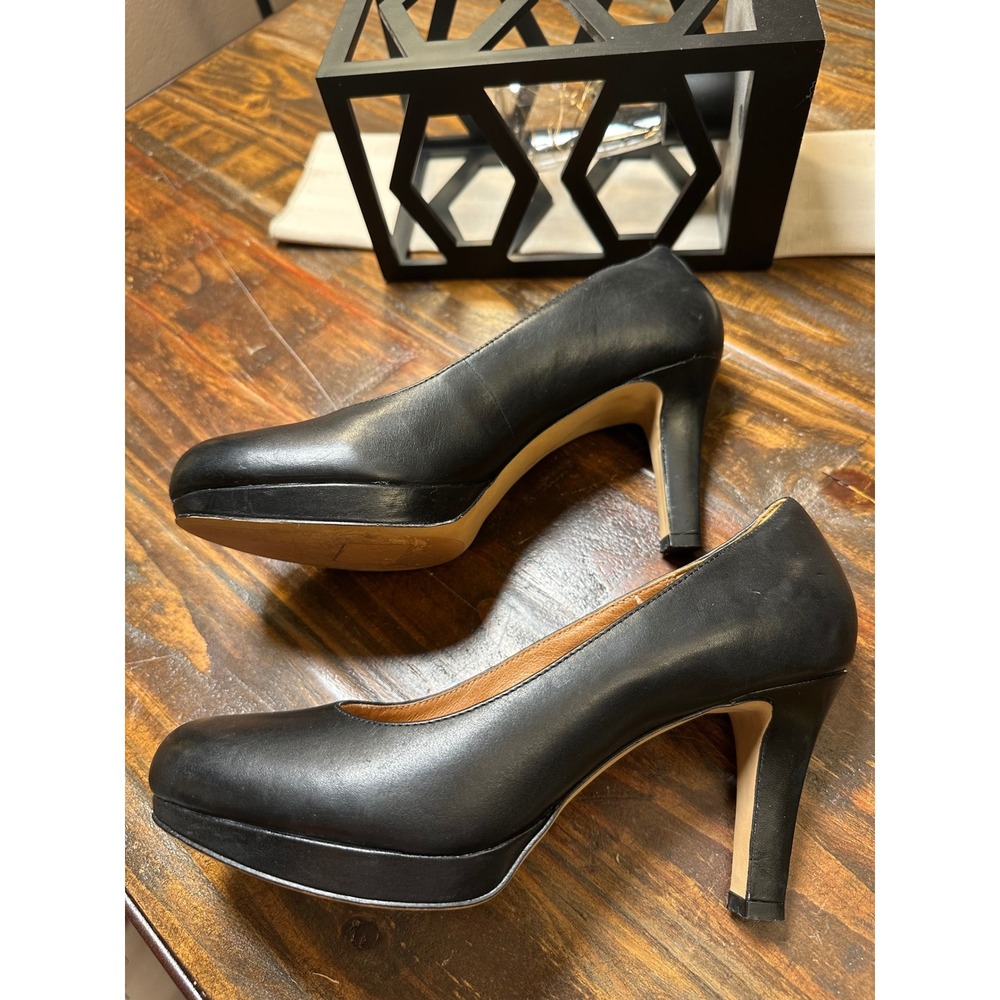 Clarks Artisan Women 9 Black Leather Platform Pumps Round Toe Heels 26101627 - Picture 7 of 11